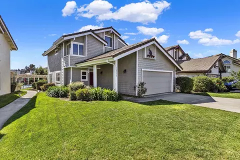 10353 Oak Ranch Ln, Escondido, CA 92026