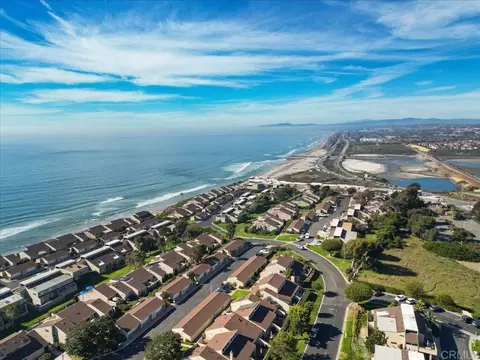 View/Area - 1875 Parliament Dr, Encinitas, CA 92024 photo 2 of 5