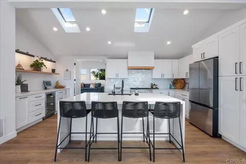 Kitchen - 1875 Parliament Dr, Encinitas, CA 92024 photo 3 of 6