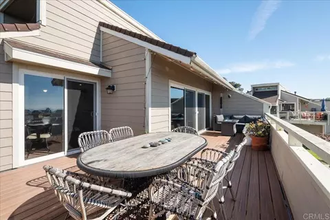Exterior - 1875 Parliament Dr, Encinitas, CA 92024 photo 7 of 10