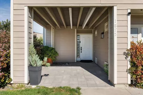 Exterior - 1875 Parliament Dr, Encinitas, CA 92024 photo 2 of 10