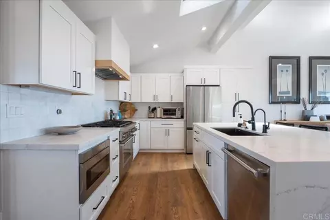 Kitchen - 1875 Parliament Dr, Encinitas, CA 92024 photo 5 of 6