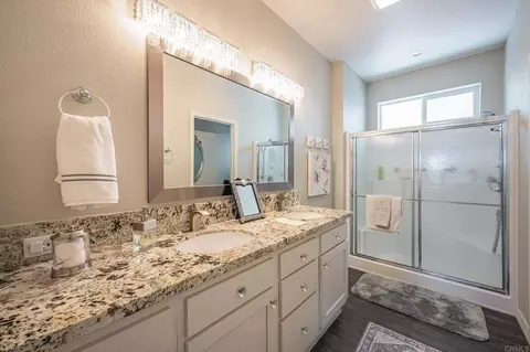 Bath - 4650 Dulin Rd #192, Fallbrook, CA 92028 photo 2 of 4