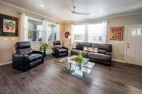 Living - 4650 Dulin Rd #192, Fallbrook, CA 92028 photo 4 of 6
