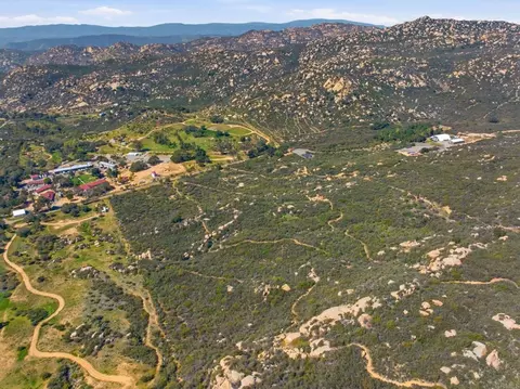 Rainbow Heights Road, Fallbrook, CA 92028 photo 8