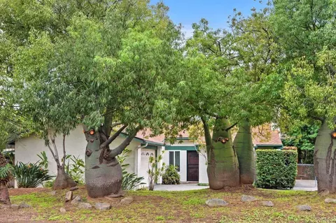 1037 Glenmere Rd, Vista, CA 92084