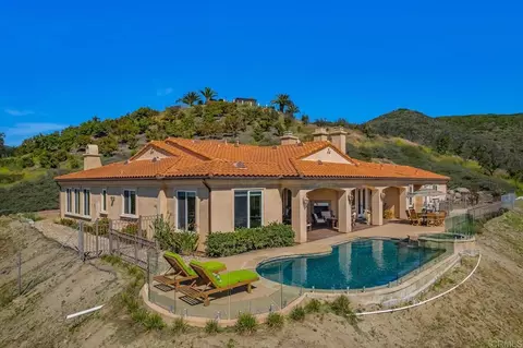 Exterior - 2247 Margarita Gln, Fallbrook, CA 92028 photo 8 of 8