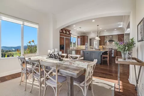 Dining - 2247 Margarita Gln, Fallbrook, CA 92028 photo 2 of 2