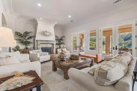 Living - 2247 Margarita Gln, Fallbrook, CA 92028 photo 4 of 8