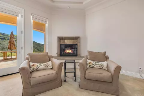 Living - 2247 Margarita Gln, Fallbrook, CA 92028 photo 8 of 8