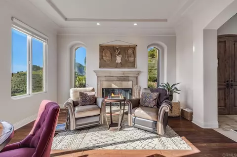 Living - 2247 Margarita Gln, Fallbrook, CA 92028 photo 2 of 8