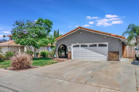 1915 Rees Rd, San Marcos, CA 92069