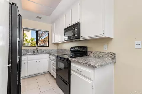 245 Fairlee Ln, Encinitas, CA 92024 photo 14
