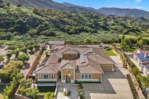 3960 Ibbetson St, Corona, CA 92882