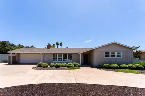 1381 W Muirlands Dr, La Jolla, CA 92037