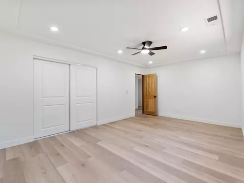 Bedroom - 28148 Mountain Meadow Rd, Escondido, CA 92026 photo 4 of 6