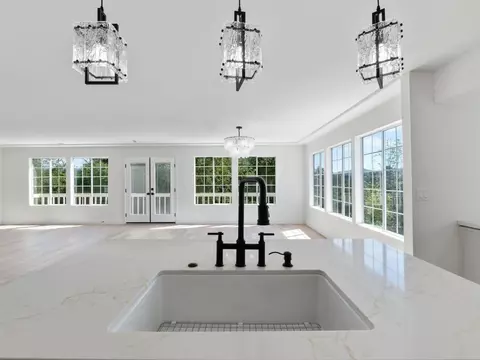 Kitchen - 28148 Mountain Meadow Rd, Escondido, CA 92026 photo 5 of 5