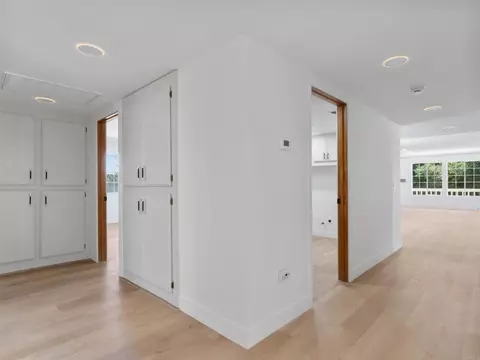 Entry Way - 28148 Mountain Meadow Rd, Escondido, CA 92026 photo 1 of 4
