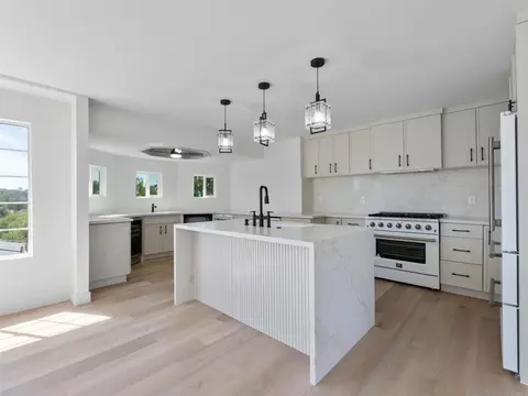 Kitchen - 28148 Mountain Meadow Rd, Escondido, CA 92026 photo 1 of 5