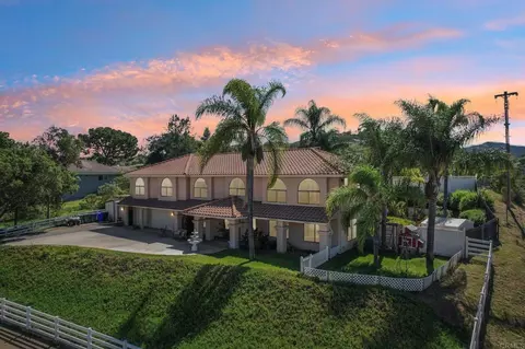 Exterior - 29950 Robbie Ln, Vista, CA 92084 photo 11 of 11