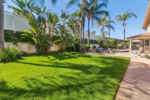 Exterior - 29950 Robbie Ln, Vista, CA 92084 photo 3 of 11