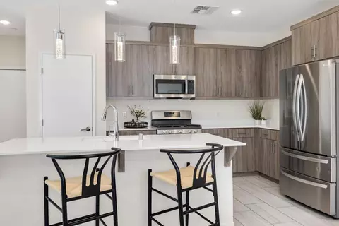Kitchen - 35103 Vine Pl, Fallbrook, CA 92028 photo 4 of 7