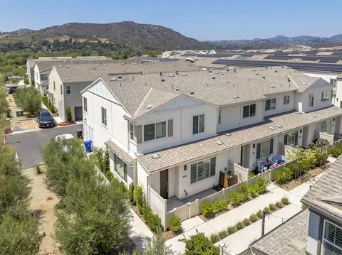 View/Area - 35103 Vine Pl, Fallbrook, CA 92028 photo 4 of 6