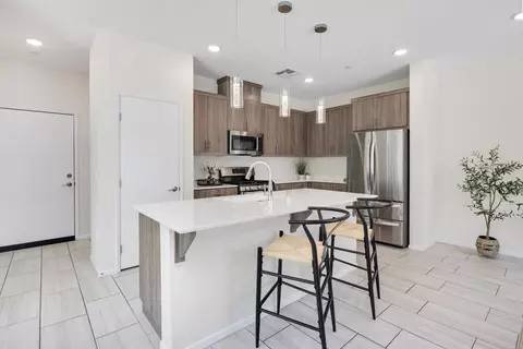 Kitchen - 35103 Vine Pl, Fallbrook, CA 92028 photo 5 of 7