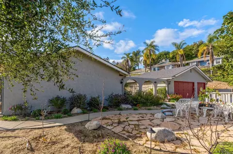 Exterior - 3434 Los Sicomoros Ln, Fallbrook, CA 92028 photo 5 of 5