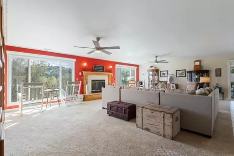 Living - 3434 Los Sicomoros Ln, Fallbrook, CA 92028 photo 2 of 3