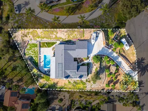 View/Area - 3434 Los Sicomoros Ln, Fallbrook, CA 92028 photo 6 of 6