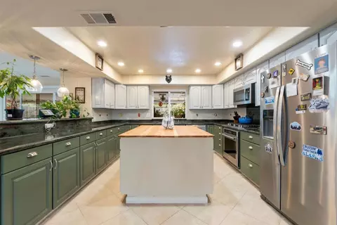 Kitchen - 3434 Los Sicomoros Ln, Fallbrook, CA 92028 photo 1 of 4