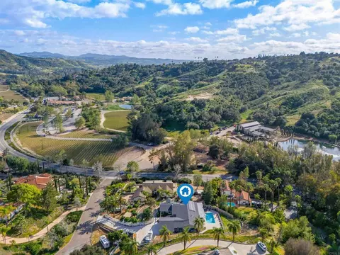 View/Area - 3434 Los Sicomoros Ln, Fallbrook, CA 92028 photo 2 of 6