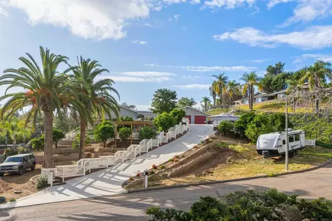 3434 Los Sicomoros Ln, Fallbrook, CA 92028