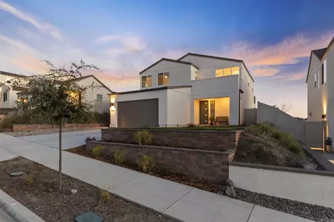 Exterior - 35182 Orchard Trl, Fallbrook, CA 92028 photo 1 of 9