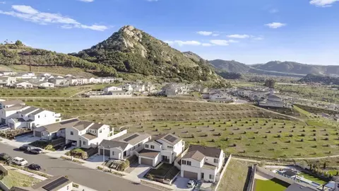 View/Area - 35182 Orchard Trl, Fallbrook, CA 92028 photo 3 of 11