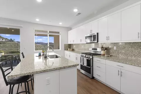 Kitchen - 35182 Orchard Trl, Fallbrook, CA 92028 photo 1 of 5