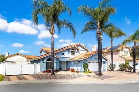 9126 Sinsonte Ln, Lakeside, CA 92040