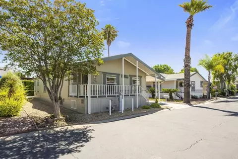 525 W El Norte Pkwy #301, Escondido, CA 92026