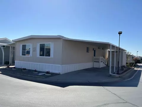 1506 Oak Dr #22, Vista, CA 92084