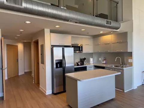 Kitchen - 550 Seagaze Dr #23, Oceanside, CA 92054 photo 1 of 1