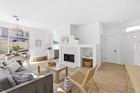 8727 Westmore Rd #24, San Diego, CA 92126