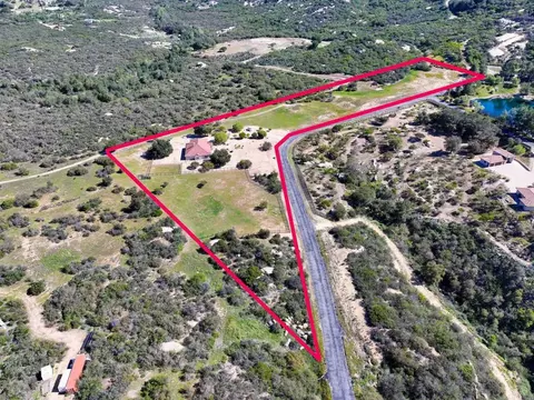 View/Area - 10204 Mount Olympus Valley Rd, Fallbrook, CA 92028 photo 10 of 15