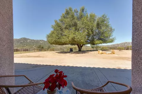 Exterior - 10204 Mount Olympus Valley Rd, Fallbrook, CA 92028 photo 7 of 13