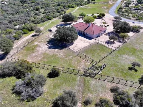 View/Area - 10204 Mount Olympus Valley Rd, Fallbrook, CA 92028 photo 13 of 15