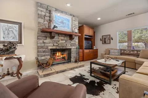 Living - 10204 Mount Olympus Valley Rd, Fallbrook, CA 92028 photo 5 of 5