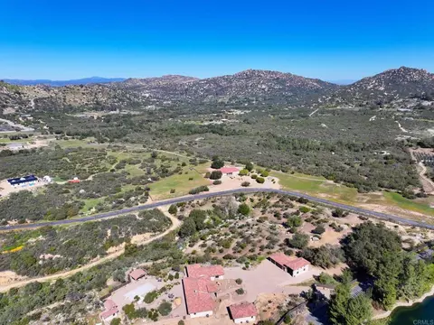 View/Area - 10204 Mount Olympus Valley Rd, Fallbrook, CA 92028 photo 12 of 15