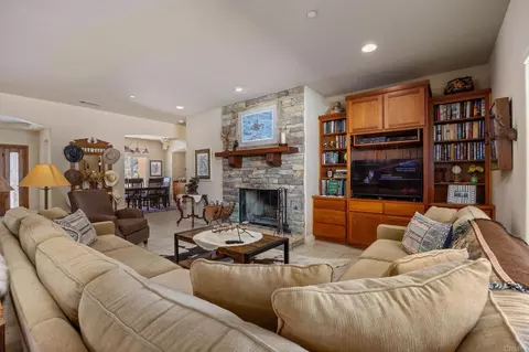 Living - 10204 Mount Olympus Valley Rd, Fallbrook, CA 92028 photo 1 of 5