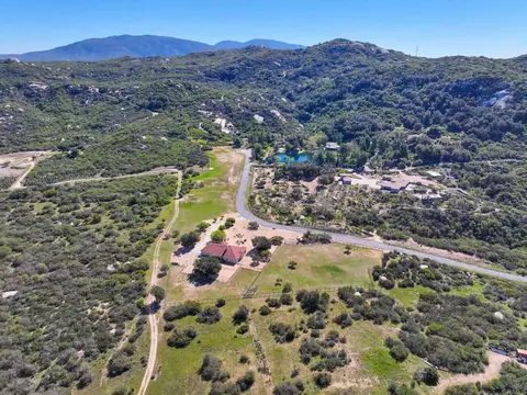 View/Area - 10204 Mount Olympus Valley Rd, Fallbrook, CA 92028 photo 8 of 15