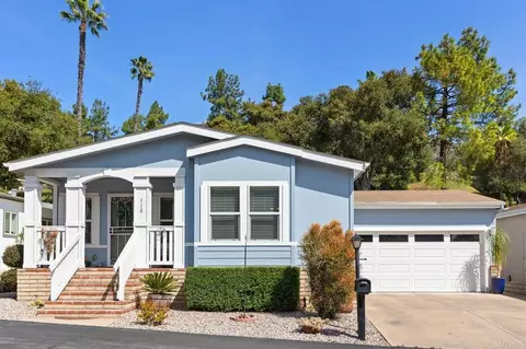 8975 Lawrence Welk Dr #112, Escondido, CA 92026